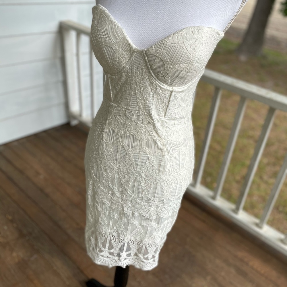 Angel Biba White Lace Body-con Strapless Dress